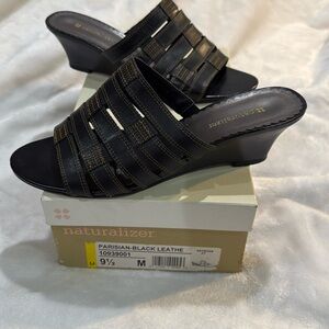 New Naturalizer Black Leather slides, size 9 1/2